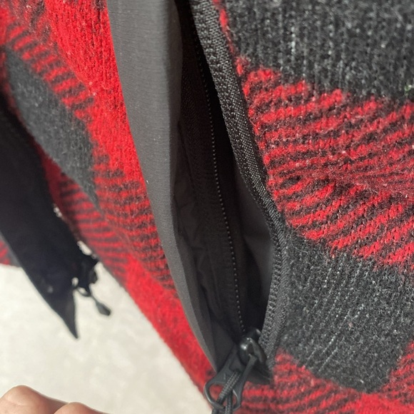 North Face Nuptse Down Puffer Vest Red & Black Buffalo Print Size: XS GUC - Picture 4 of 6